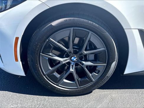 Used 2025 BMW i4 eDrive40 RWD image 35