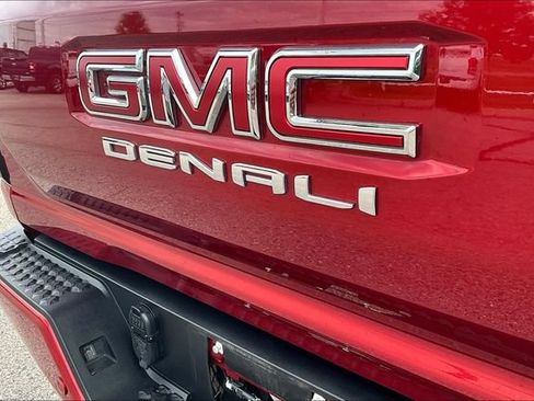 Used 2023 GMC Canyon Denali AWD/4WD image 8