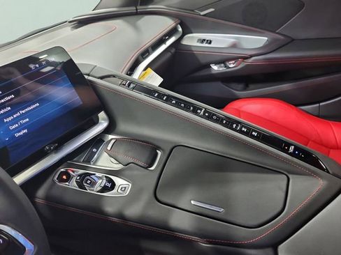 Used 2024 Chevrolet Corvette Stingray Coupe w/ 1LT image 21