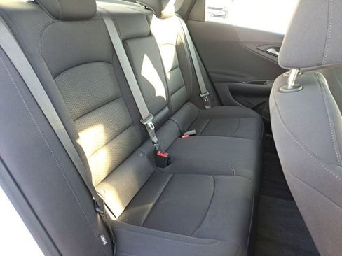 Used 2024 Chevrolet Malibu LT image 25