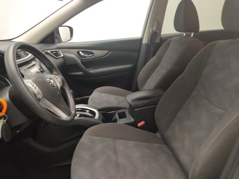 Used 2016 Nissan Rogue SV image 17