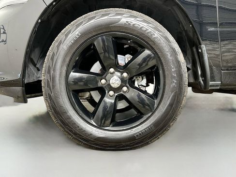 Used 2014 RAM 1500 Express w/ Black Ram 1500 Express Group AWD/4WD image 34