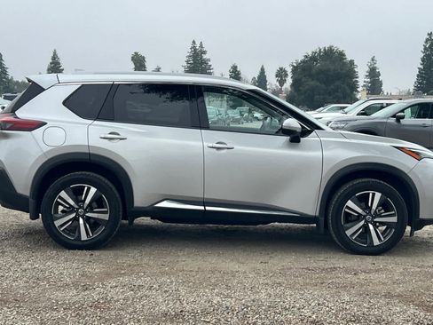 Used 2021 Nissan Rogue SL w/ Premium Package image 9