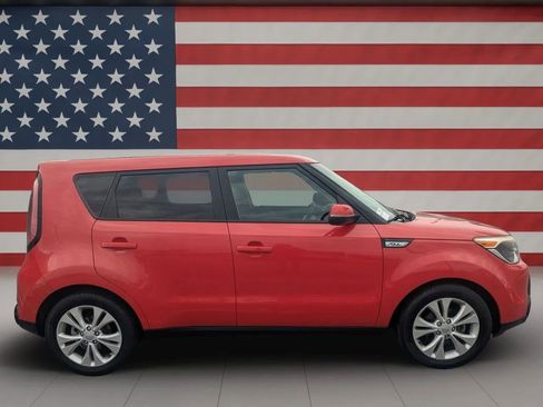 Used 2015 Kia Soul + FWD image 5