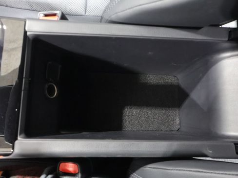 Used 2026 Toyota Camry XSE FWD image 31