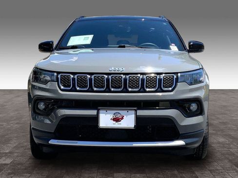 Certified 2023 Jeep Compass Limited AWD/4WD image 2