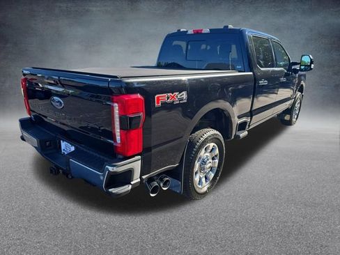 Certified 2024 Ford F250 Lariat w/ Lariat Ultimate Package AWD/4WD image 8