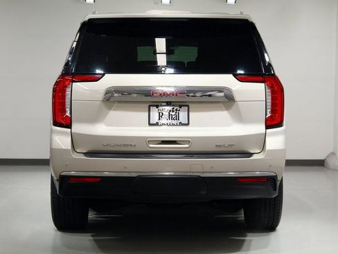 Used 2021 GMC Yukon XL SLT w/ SLT Luxury Plus Package image 11