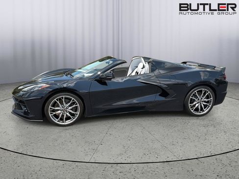 Used 2024 Chevrolet Corvette Stingray Premium Conv w/ Z51 Performance Package RWD image 36