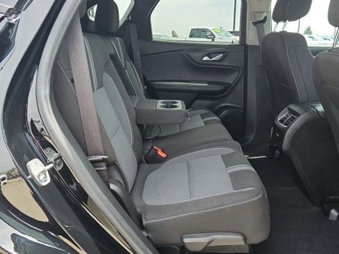 Used 2025 Chevrolet Blazer LT image 26