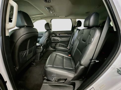 Used 2025 Kia Telluride S AWD/4WD image 30