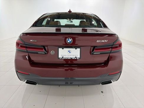 Certified 2023 BMW 530i xDrive w/ M Sport Package AWD/4WD image 4