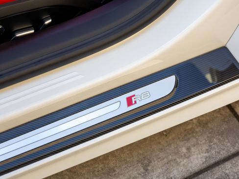 Used 2018 Audi R8 V10 plus image 27