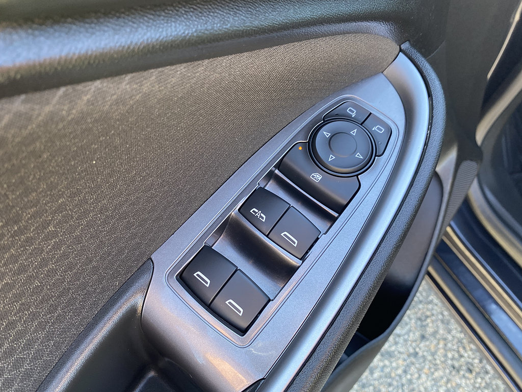 Used 2023 Chevrolet Malibu LT FWD image 17