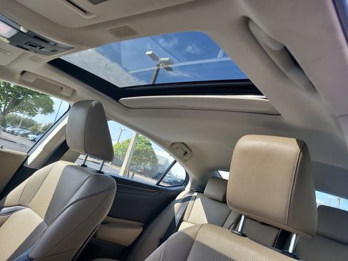 Used 2019 Lexus ES 350 w/ Premium Package FWD image 21