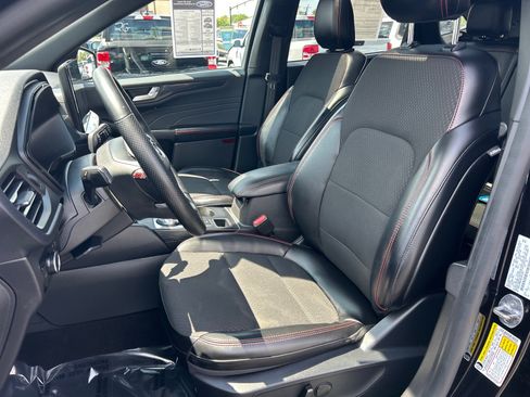 Certified 2024 Ford Escape ST-Line w/ Tech Pack #1 AWD/4WD image 8