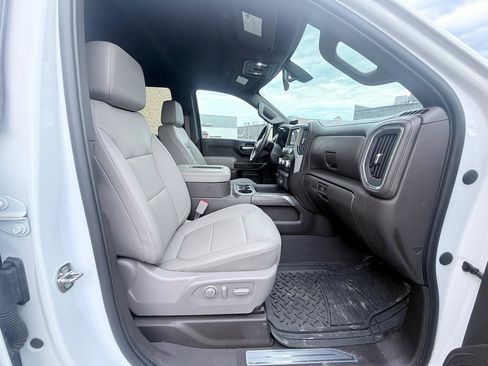Used 2022 GMC Sierra 1500 SLT w/ SLT Premium Package AWD/4WD image 11