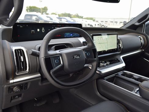 New 2025 Ford Expedition Tremor image 17