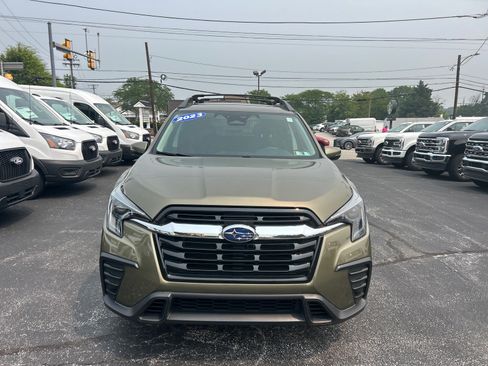 Used 2023 Subaru Ascent Premium w/ Convenience Package AWD/4WD image 2