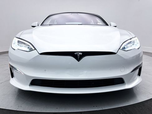 Used 2021 Tesla Model S Plaid image 12
