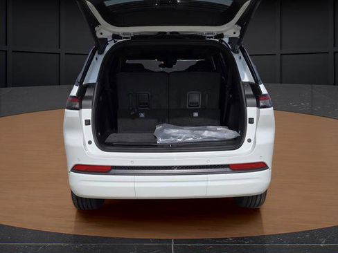 New 2026 Jeep Grand Cherokee L Limited AWD/4WD image 7