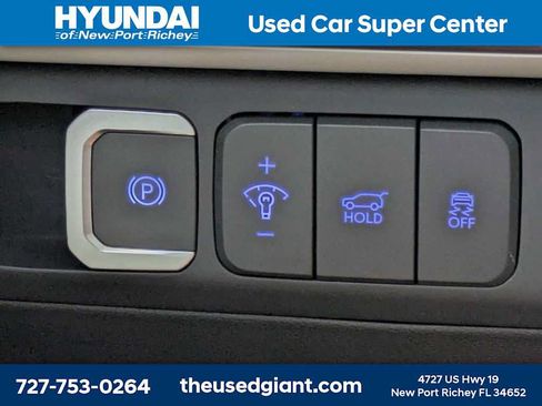 Used 2024 Hyundai Santa Fe Limited AWD/4WD image 35