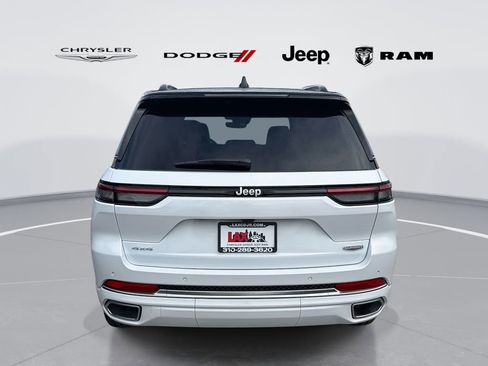 New 2025 Jeep Grand Cherokee Summit image 4