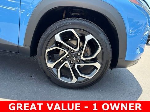 Certified 2024 Chevrolet Trax RS w/ Driver Confidence Package FWD image 8