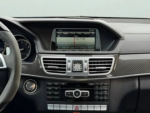 Used 2014 Mercedes-Benz E 63 AMG S-Model image 29