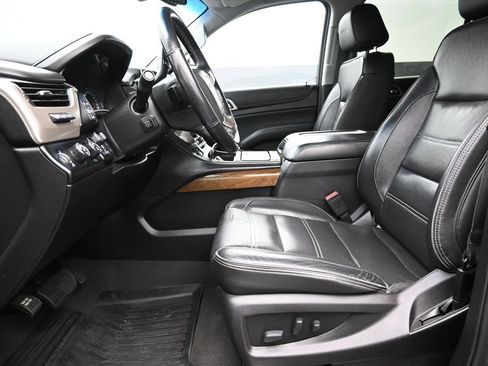 Used 2019 GMC Yukon Denali w/ Denali Ultimate Package AWD/4WD image 19