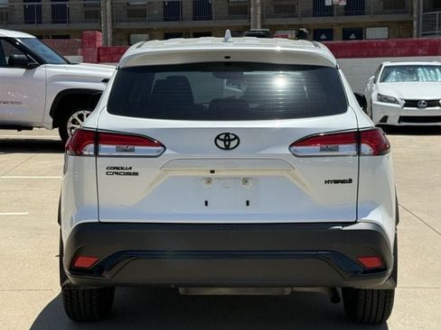 Used 2024 Toyota Corolla Cross AWD Hybrid image 5