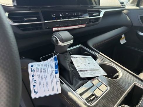 Used 2026 Toyota Sienna XLE Woodland Edition image 9