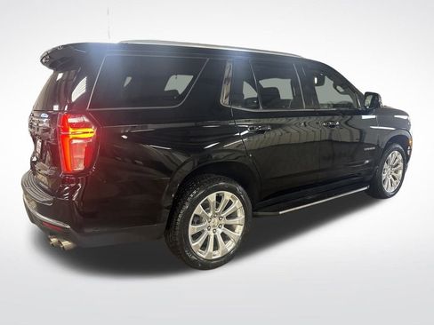 Used 2021 Chevrolet Tahoe Premier w/ Premium Package image 5