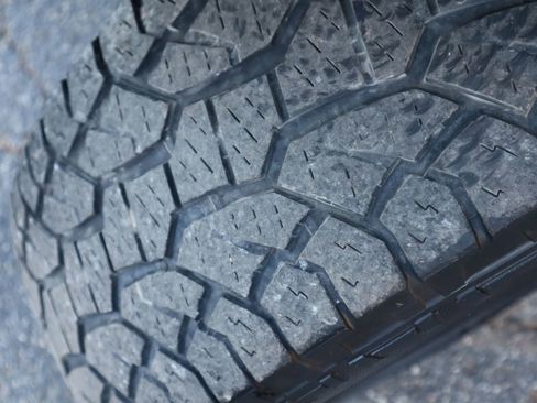 Used 2009 Jeep Wrangler Unlimited Sahara w/ Dual Top Group image 26