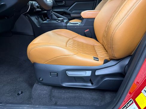 Used 2025 Toyota 4Runner SR5 image 10