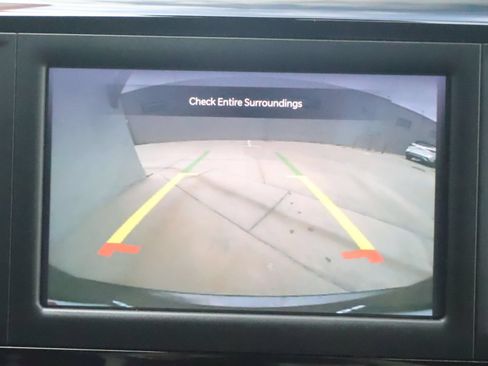 Used 2023 Chrysler Voyager LX FWD image 43