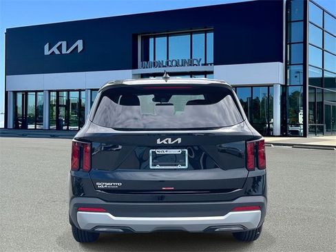 New 2026 Kia Sorento LX image 5