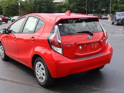 Certified 2016 Toyota Prius C Two FWD image 6