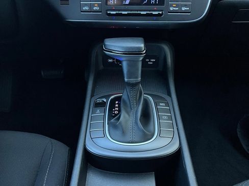 Used 2025 Hyundai Kona SEL image 23