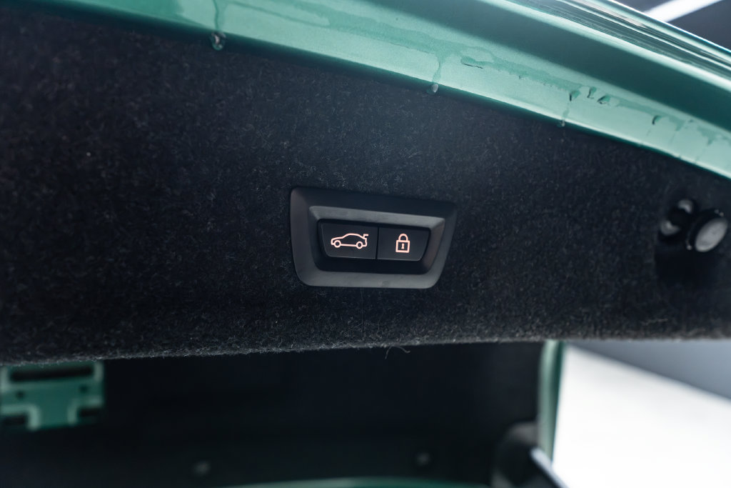 Used 2023 BMW M3 Competition w/ M Carbon Exterior Package RWD image 53