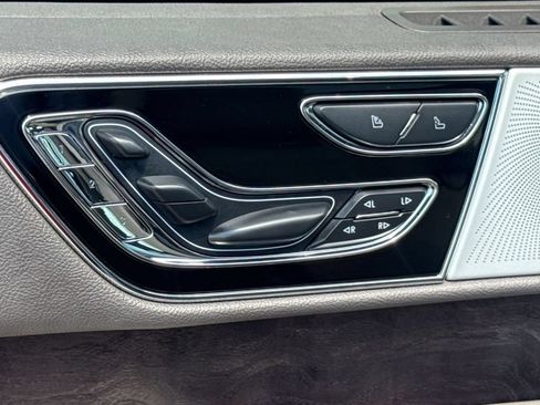 Certified 2022 Lincoln Navigator Reserve AWD/4WD image 14
