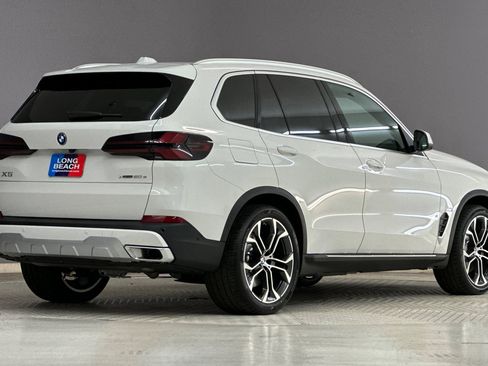 New 2026 BMW X5 xDrive50e w/ Parking Assistance Package image 9