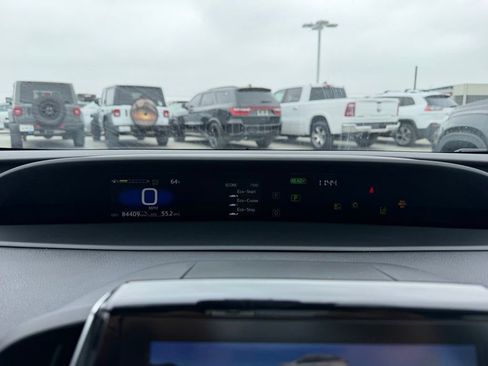 Used 2021 Toyota Prius Prime XLE FWD image 10