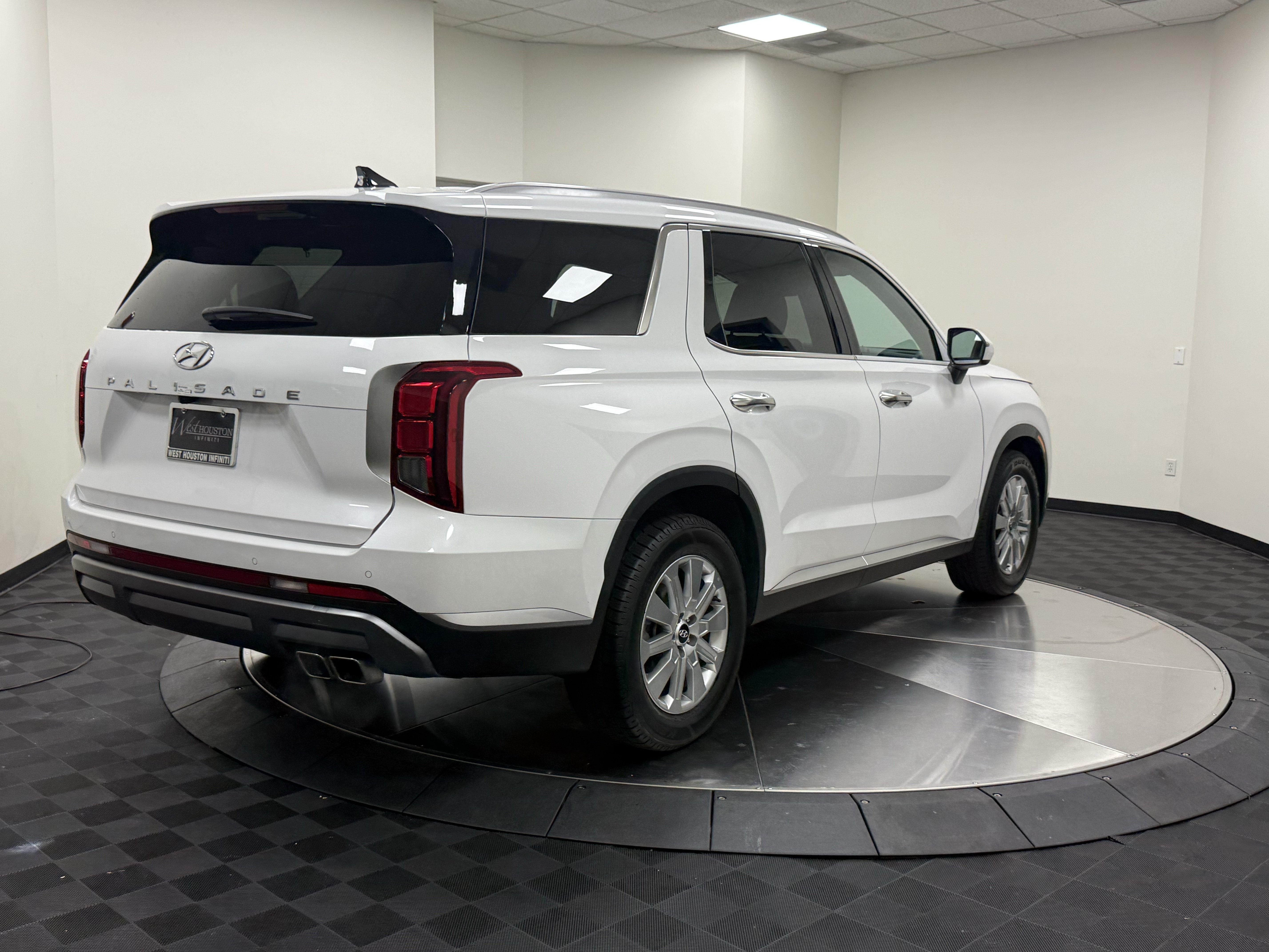 Used 2025 Hyundai Palisade SEL FWD image 7