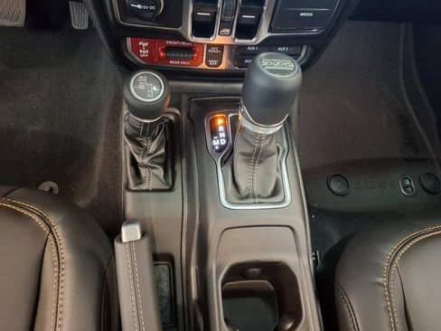 New 2025 Jeep Wrangler Unlimited Rubicon 392 image 15