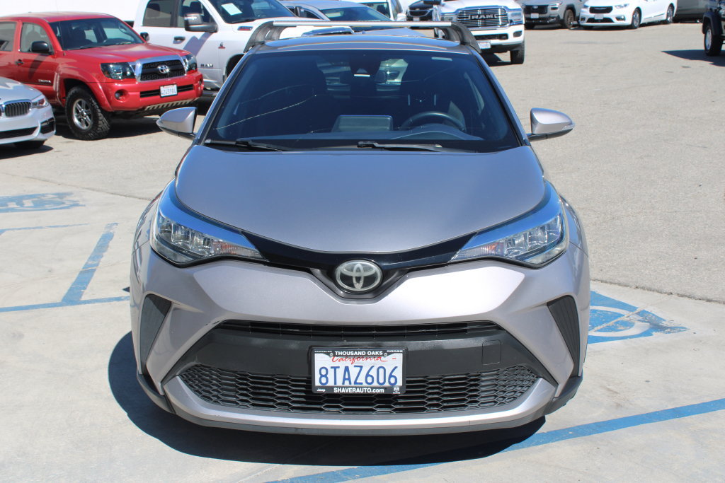 Used 2020 Toyota C-HR XLE FWD image 2