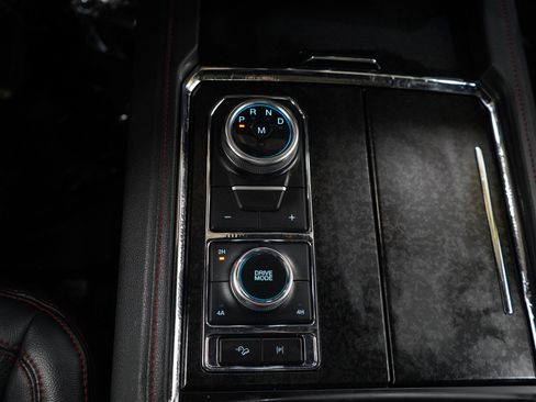 Used 2022 Ford Expedition Max Limited AWD/4WD image 24