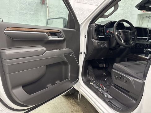 New 2026 Chevrolet Silverado 1500 RST AWD/4WD image 13