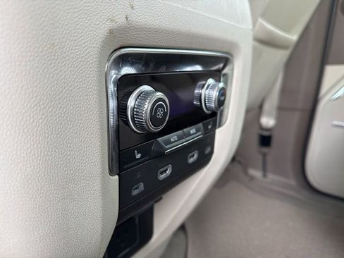 Used 2023 GMC Yukon Denali w/ Advanced Technology Package AWD/4WD image 14