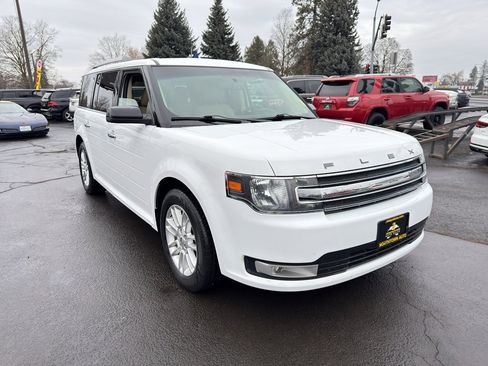 Used 2018 Ford Flex SEL w/ Equipment Group 202A image 8